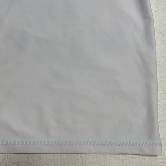 3T (4/$20) Whales Rashguard by Carter’s - Picture 11 of 15